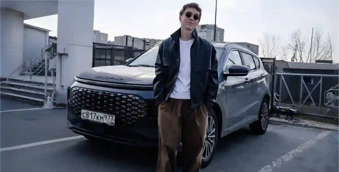 Новость SOUEAST («Идеален для семьи» — какой автомобиль выбрал бы актер Денис Власенко)